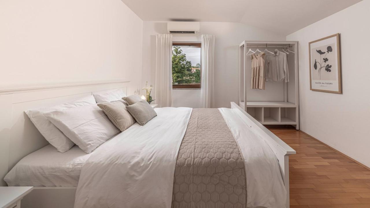 Val Piana Villa Савудрия Екстериор снимка